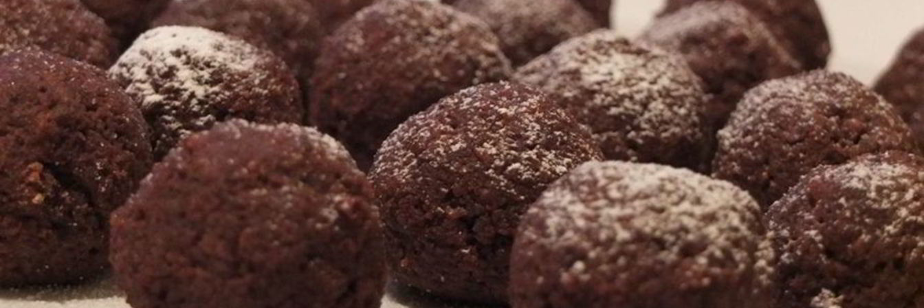 Пирожное картошка из печенья с молоком