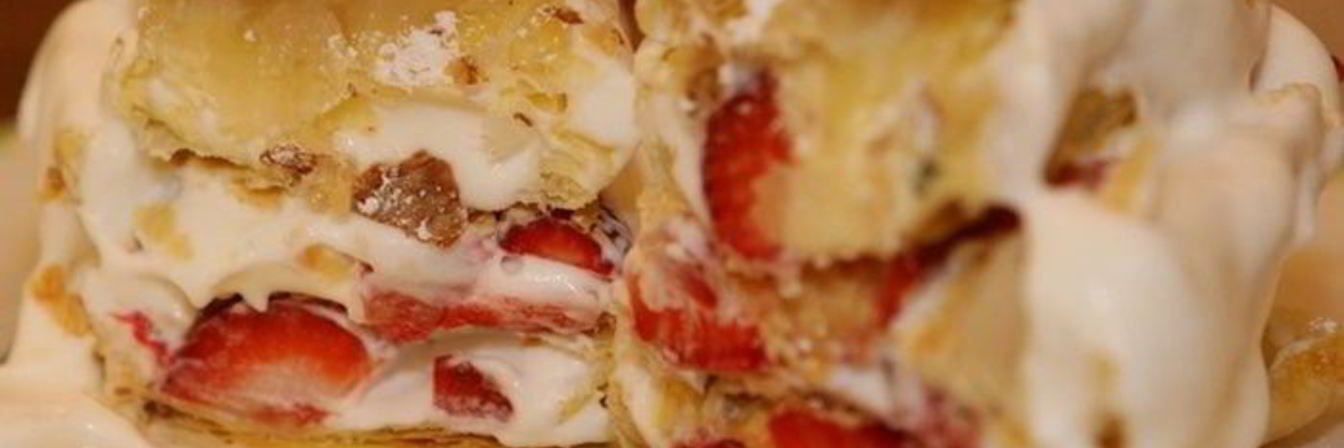 Пирожное Клубничный наполеон