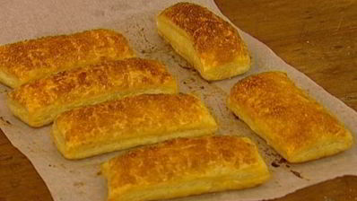 пирожное клубничный наполеон