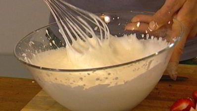 пирожное клубничный наполеон