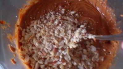 пирожное сникерс с малиной