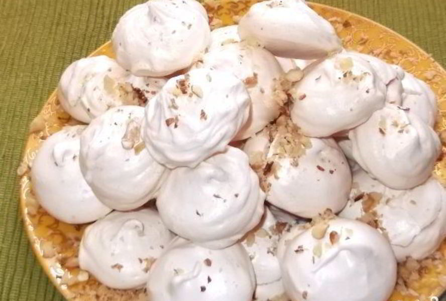 Пирожное воздушное безе