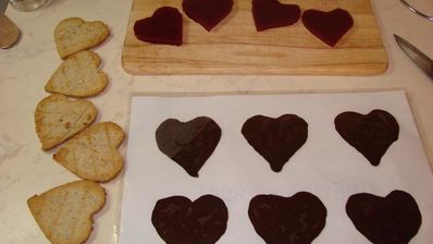 пирожные сердце для влюбленных