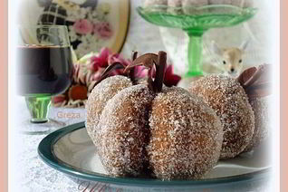 Пирожные Шоколадные персики