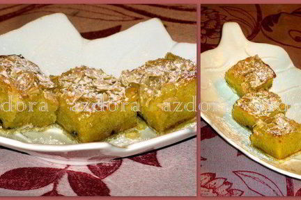 Пирожные со сливой и миндалем