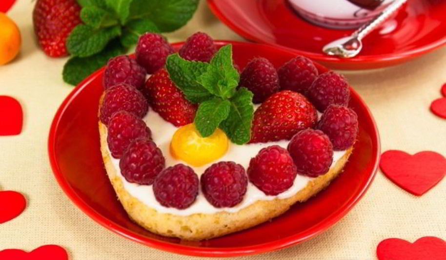 Рецепт цитрусовых пирожных валентинок с фруктами