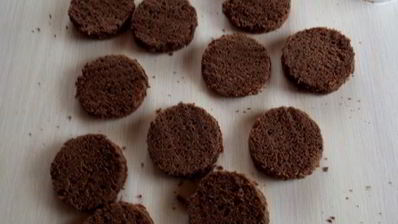 зефирное пирожное с малиновым конфи