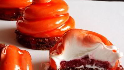 зефирное пирожное с малиновым конфи