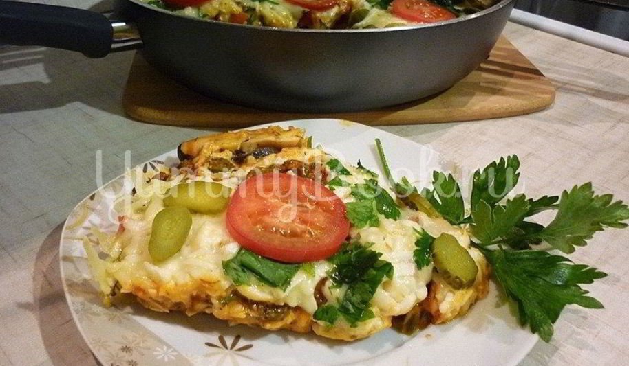 Рецепт быстрой пиццы с сытной начинкой