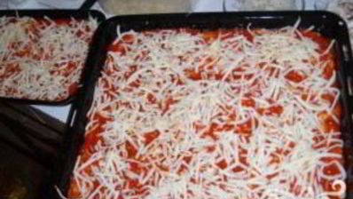 домашняя пицца с колбасой