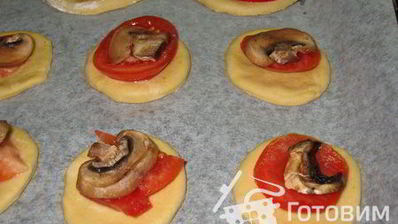 мини-пиццы с картофельными шапочками