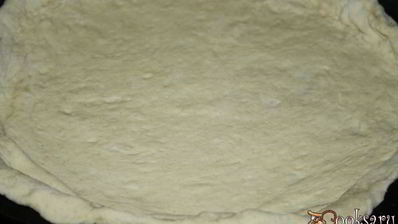 пицца ассорти на тесте на свежих дрожжах