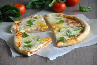 Пицца Карбонара с беконом