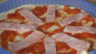 пицца карбонара с яйцом