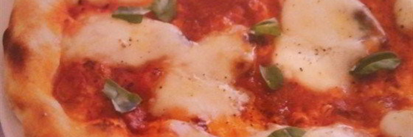 Пицца Маргарита на хрустящем тесте