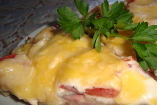 Пицца на сковороде из батона