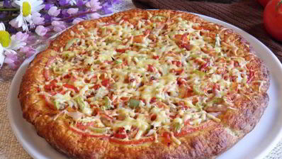 пицца на творожном тесте с курицей