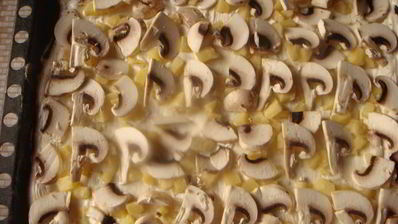 пицца ориентале с белым соусом