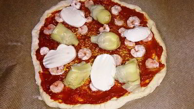 пицца посейдон с артишоками и креветками