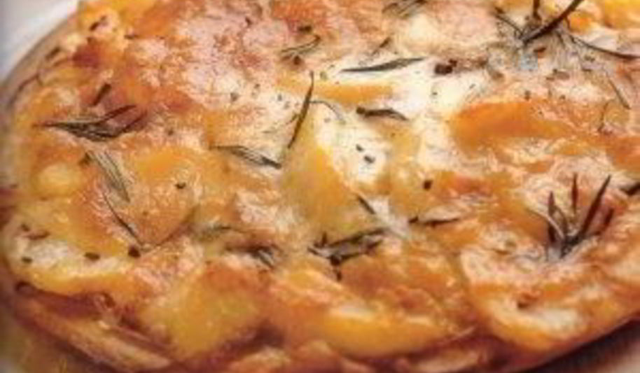 Рецепт пиццы с картофелем, моцареллой и чесноком