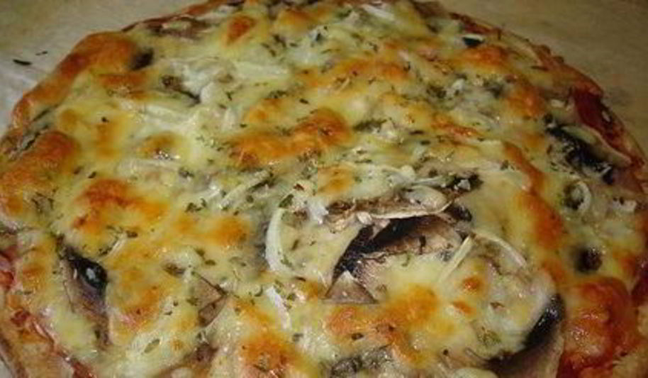 Рецепт пиццы с куриной грудкой и шампиньонами