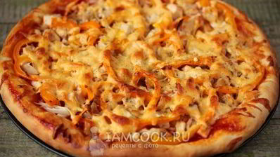пицца с куриным мясом и сладким перцем