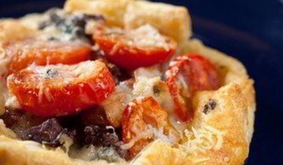 Рецепт пиццы с луком и сыром