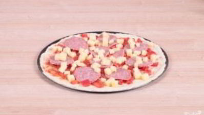 пицца с салями