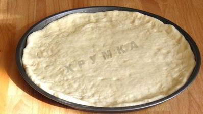 пицца с сосисками и сыром