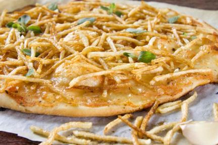 Пицца с жареным картофелем