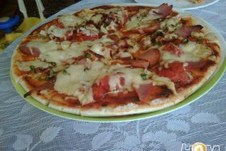 Пицца тонкая