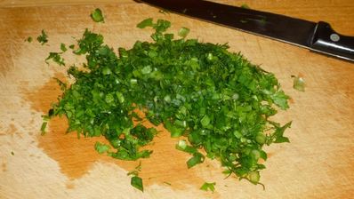 пицца в духовке с колбасой и сыром