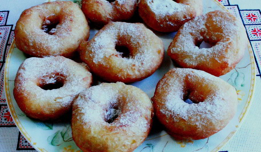 Рецепт быстрых пончиков на кефире