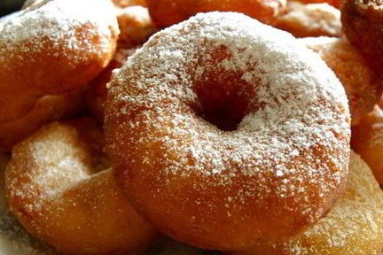 Домашние пончики на сгущенке