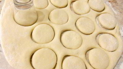 дрожжевые пончики с начинкой