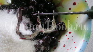 пончики с вишней