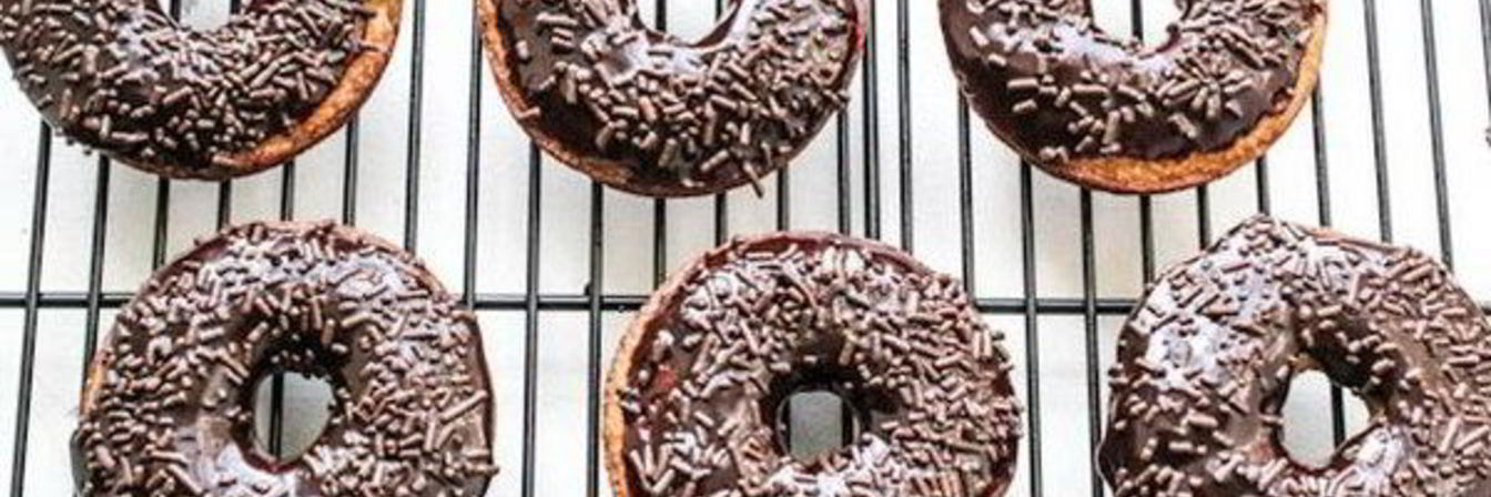 Пышные банановые пончики