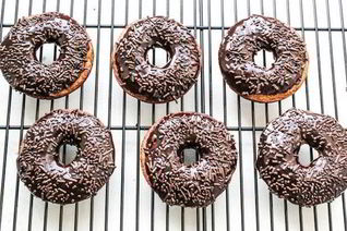 Пышные банановые пончики