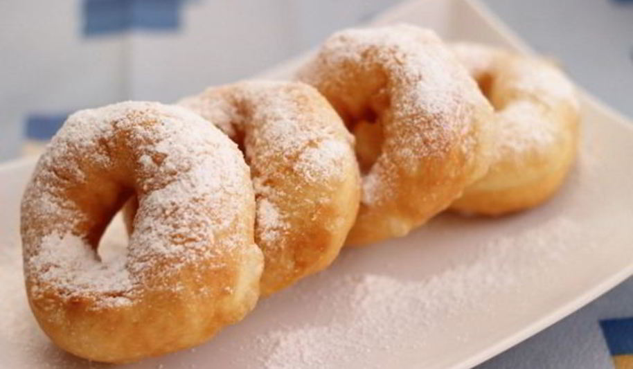 Рецепт пышных домашних пончиков на дрожжах