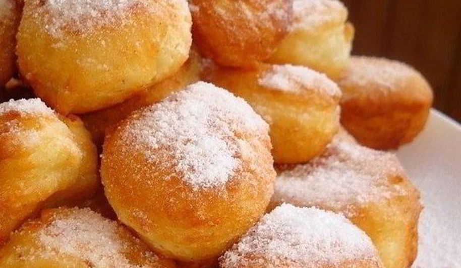 Рецепт пышных пончиков с яблоком