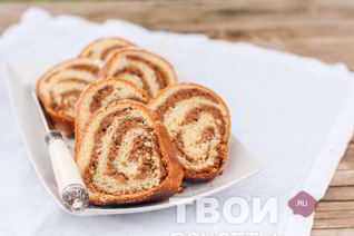 Потица, словенский ореховый рулет