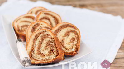 потица, словенский ореховый рулет