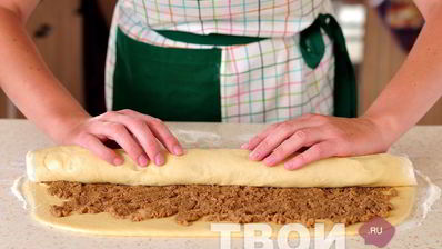 потица, словенский ореховый рулет