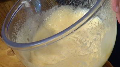 хитрая грушевая шарлотка с ежевикой