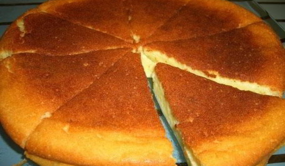 Рецепт пирога шарлотка с творожным намеком с яблоками