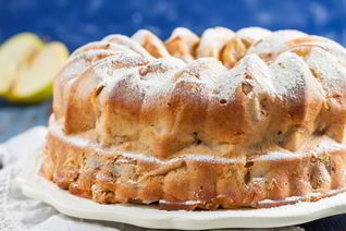 Самая яблочная шарлотка