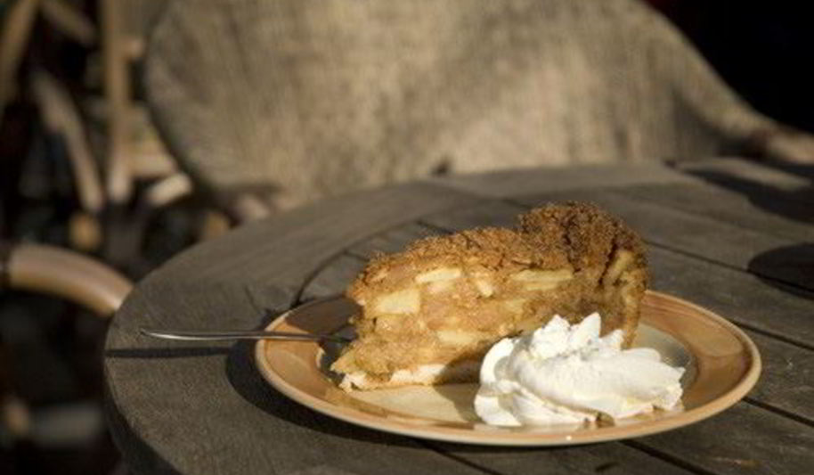 Рецепт шарлотки из черного хлеба по-старорусски