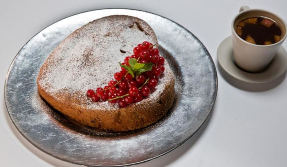 Рецепт шарлотки на минеральной воде