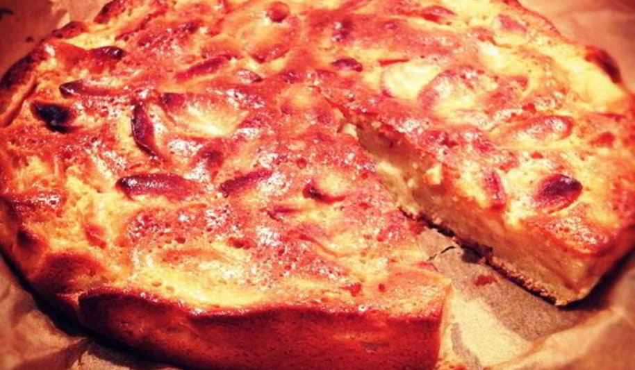 Рецепт шарлотки румяной