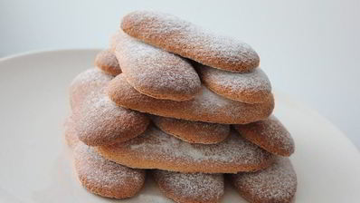 шарлотка с английским ванильным кремом